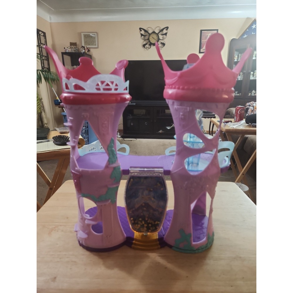 Shopkins Happy Places Royal Castle playset. Castle only.